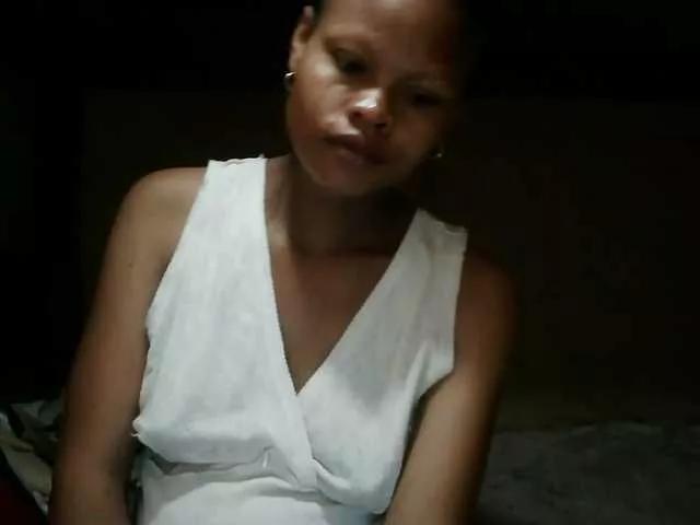 Pussy01lips on BongaCams 