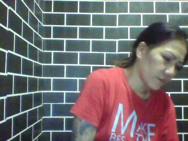 Rarra on BongaCams 