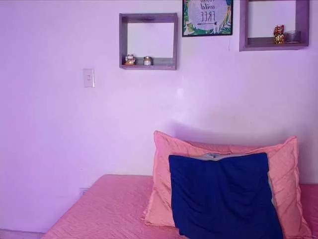 rayne-lor on BongaCams 