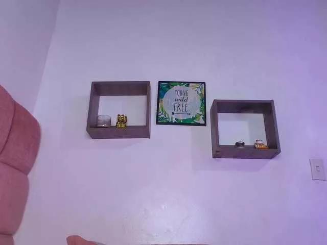 rayne-lor on BongaCams 