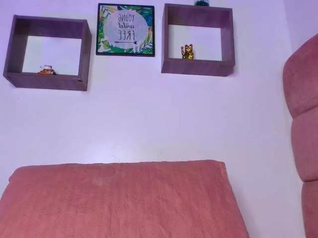 rayne-lor on BongaCams 