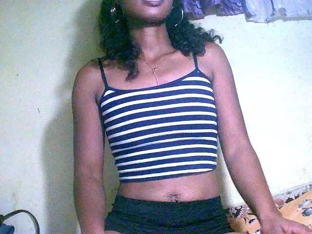 Reine2delice on BongaCams 