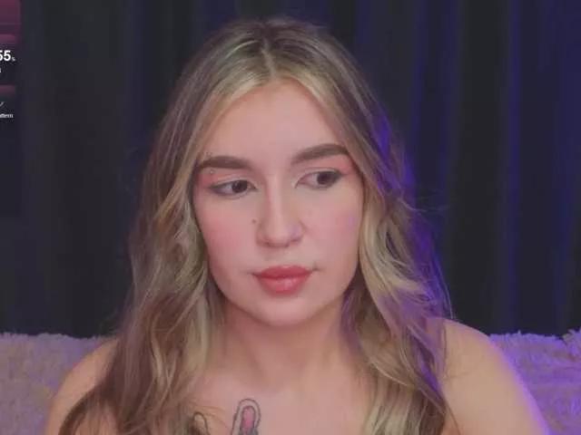 RoxyChilli on BongaCams 