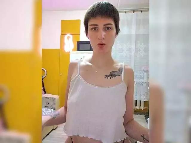 SadieMabelle on BongaCams 