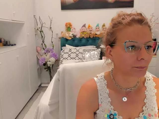 SalomeJade on BongaCams 