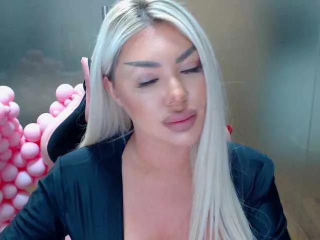 SarahStone on BongaCams 