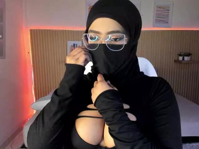 sasha-anaan on BongaCams