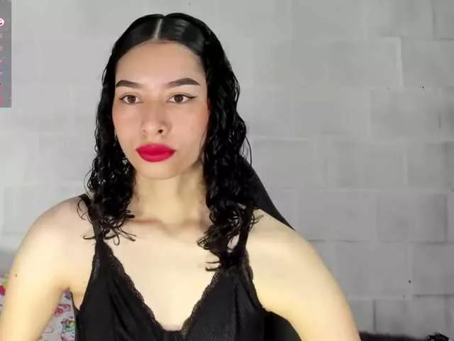 ScarlettBloom2 on BongaCams 
