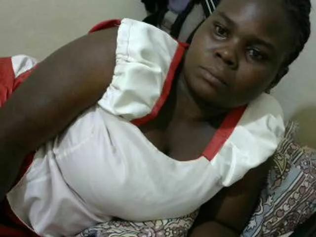 Sexycandy2 on BongaCams 