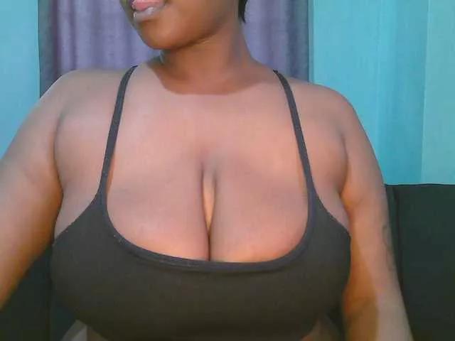 Sexylovee01 on BongaCams 