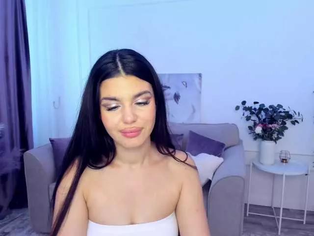 SnowingWinter on BongaCams 
