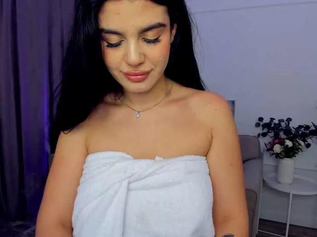 SnowingWinter on BongaCams 