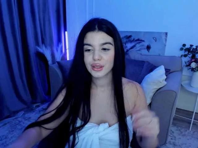 SnowingWinter on BongaCams 