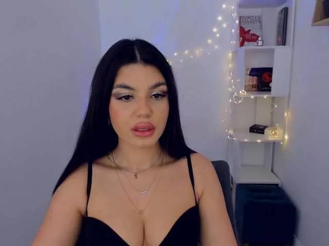 SnowingWinter on BongaCams 