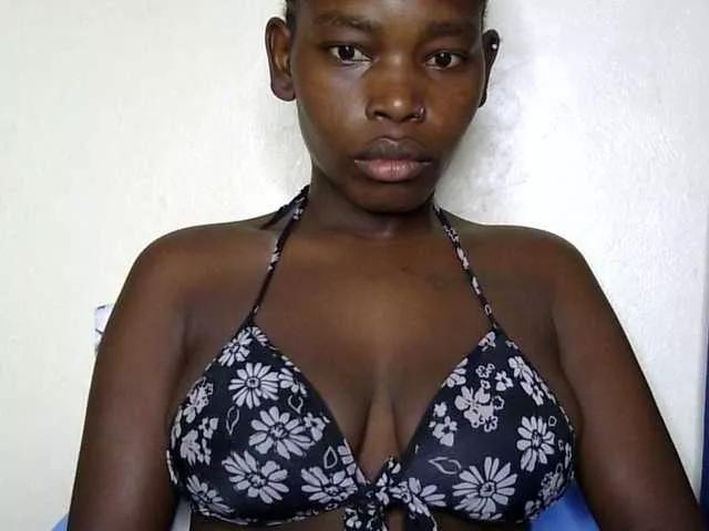 Sweet-ebony5 on BongaCams 