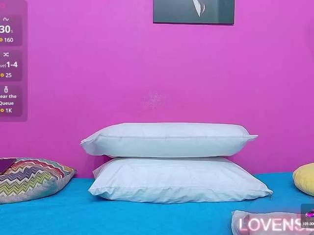 thickebonyass on BongaCams 
