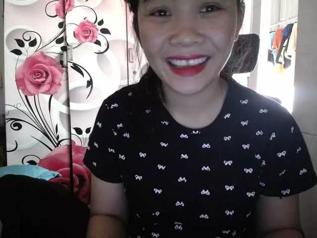 Uhem112 on BongaCams 
