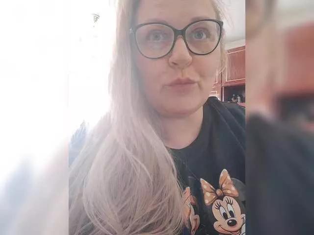 WifeyNusha on BongaCams