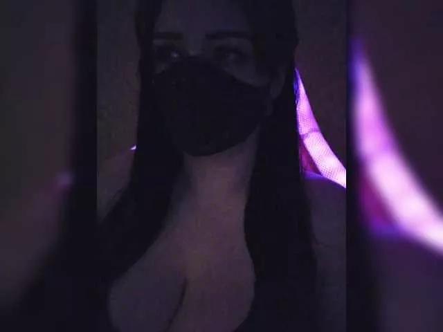 YennSI on BongaCams 