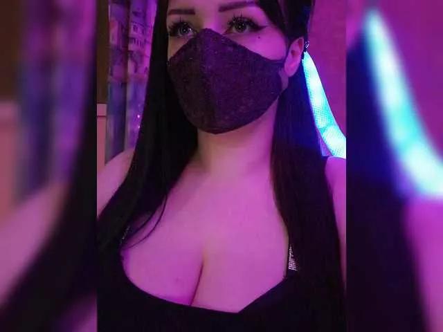 YennSI on BongaCams 