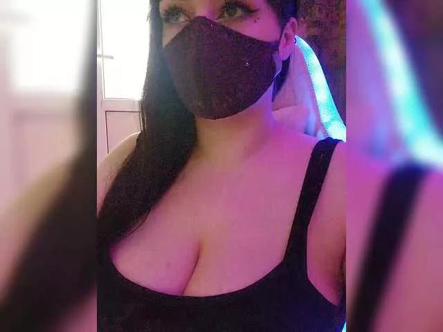 YennSI on BongaCams 