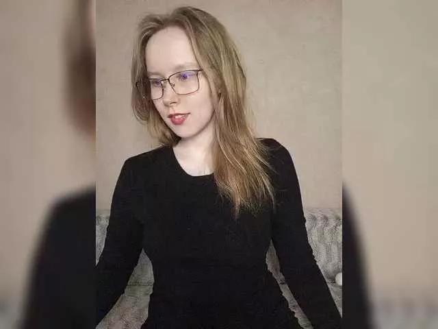 Yumi-Yumi on BongaCams 