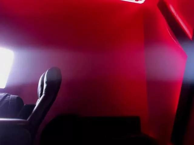 zoe-roux21 on BongaCams 
