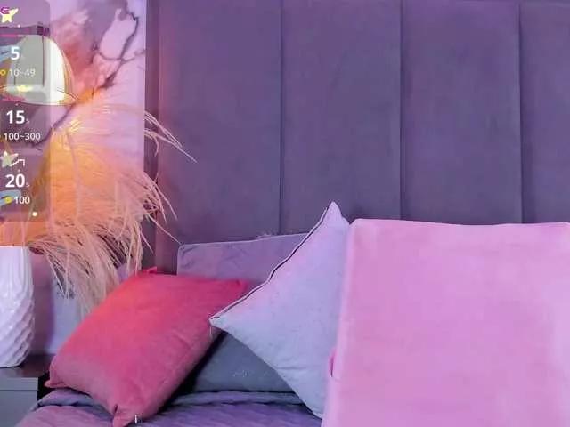 ZoeCamils on BongaCams 