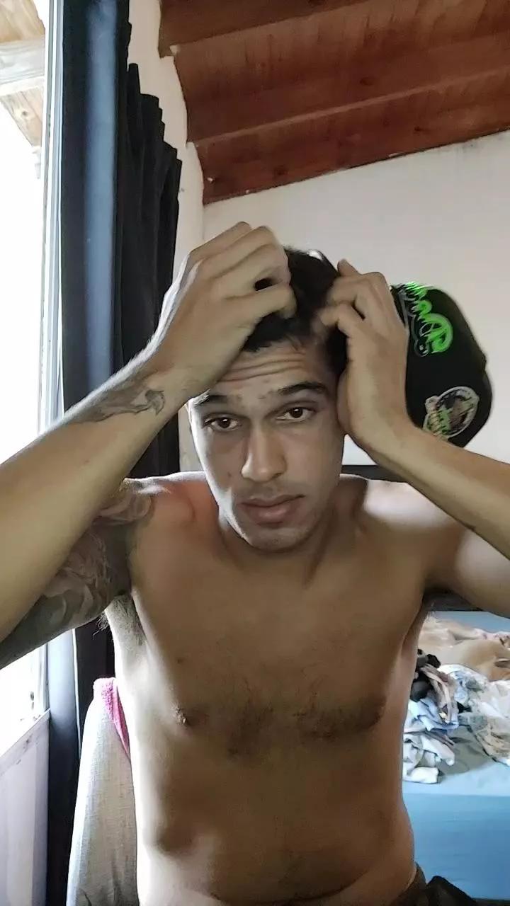 27431axel on Cam4 