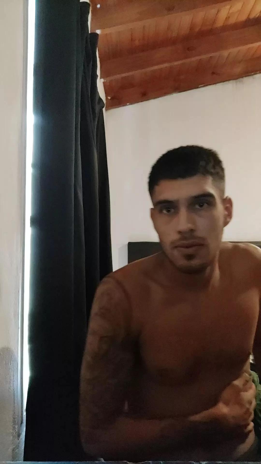 27431axel on Cam4 