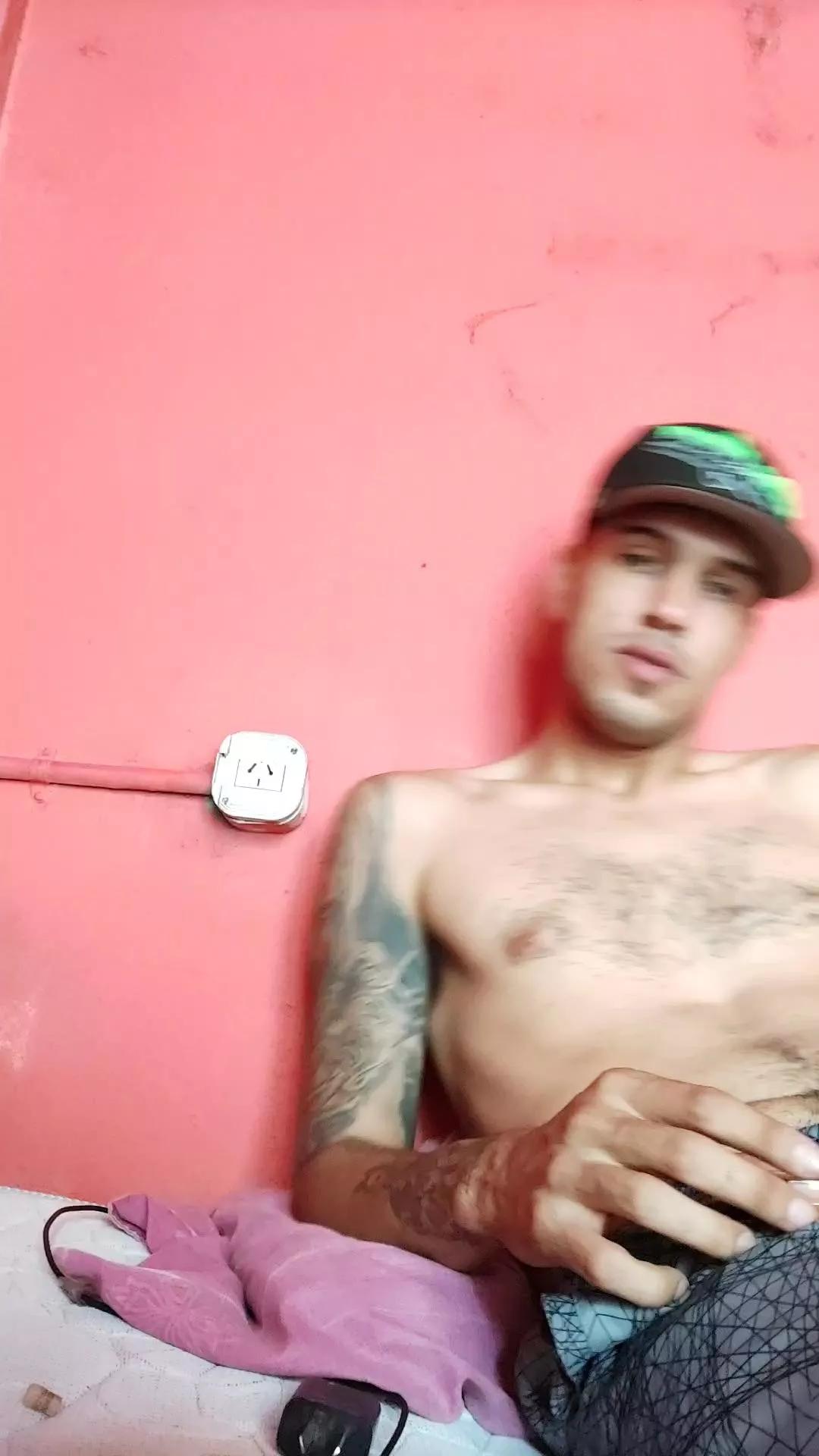 27431axel on Cam4 