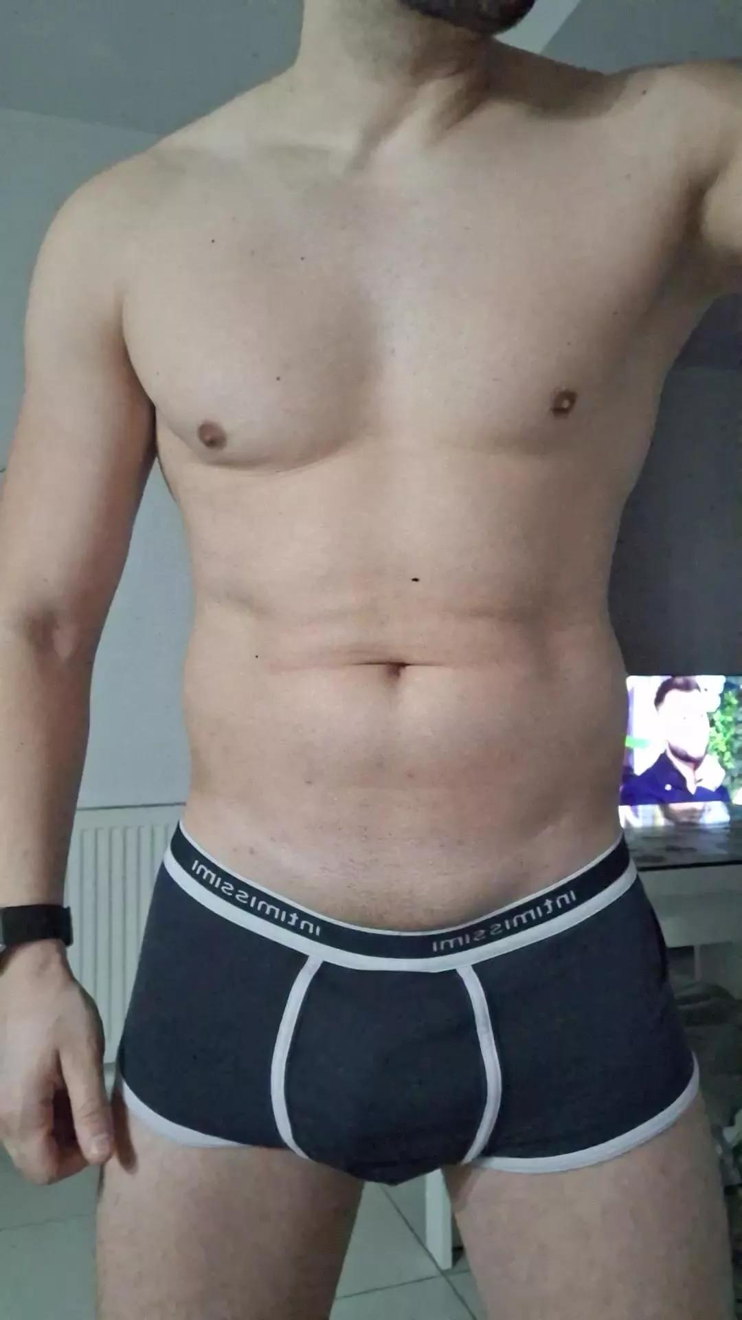 6men9 on Cam4 
