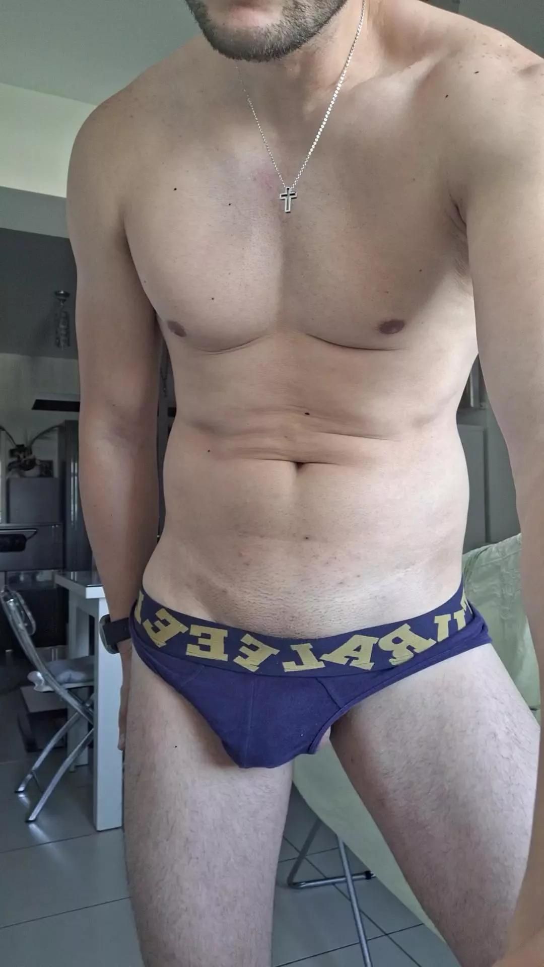 6men9 on Cam4 