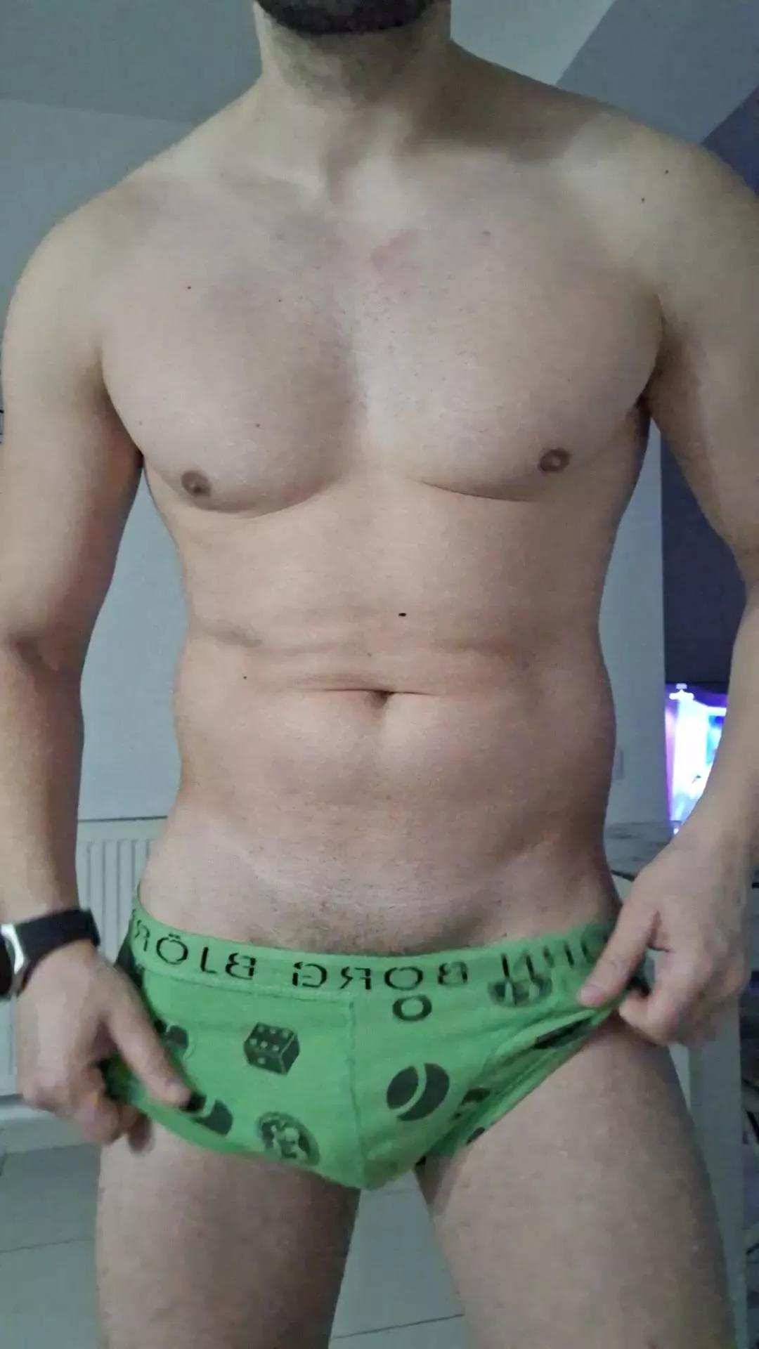 6men9 on Cam4 