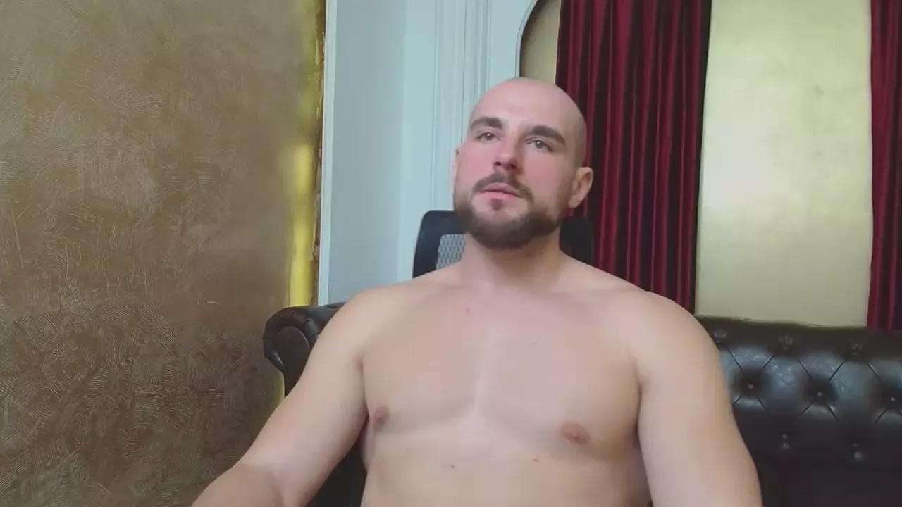AdamJameson on Cam4 
