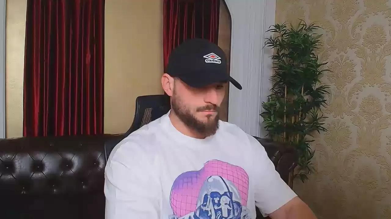 AdamJameson on Cam4 