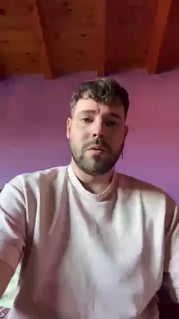 Alber21aa on Cam4 