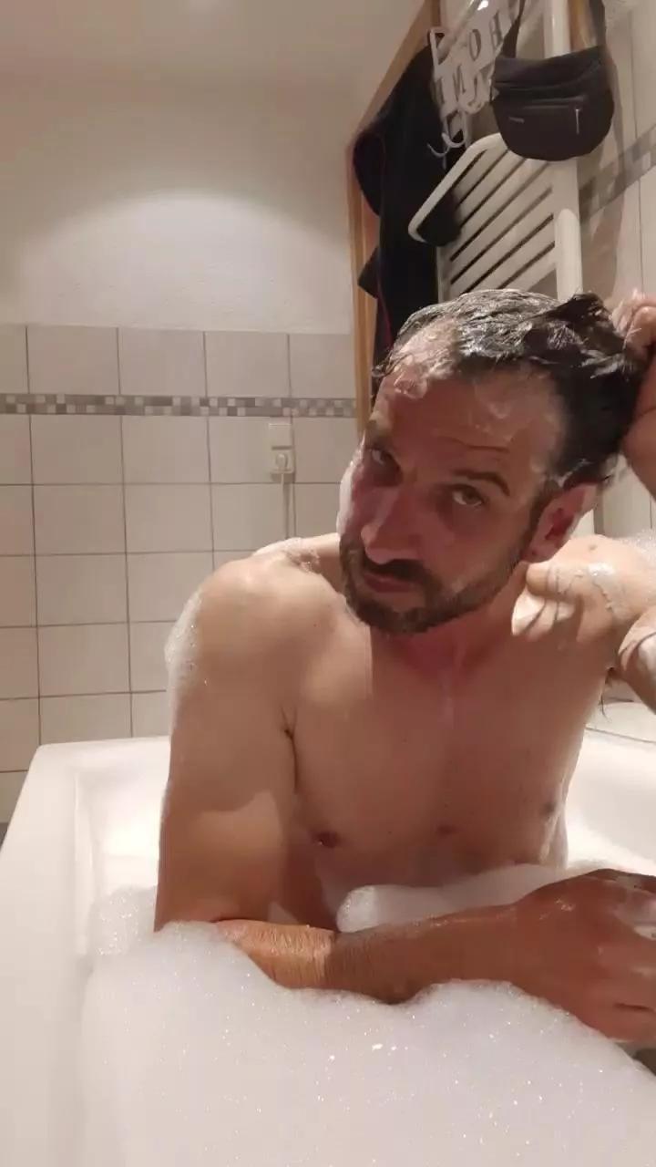 andy835 on Cam4 