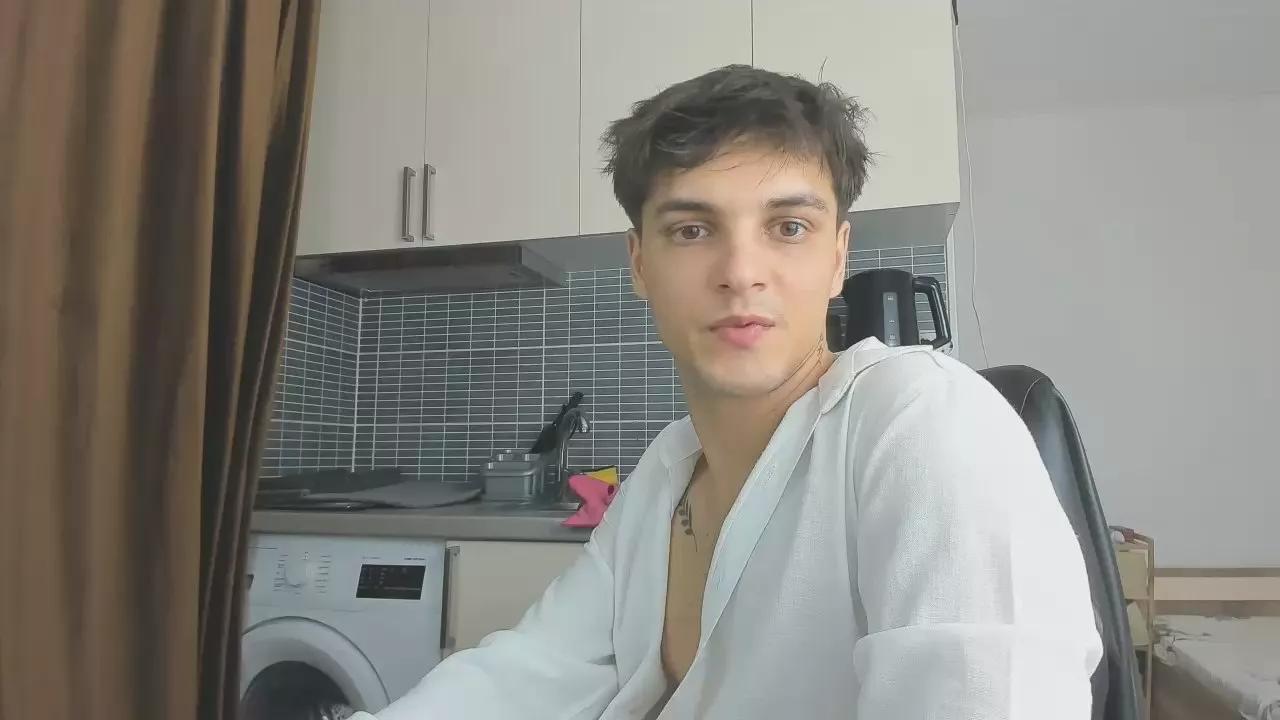 angelfrank4 on Cam4 