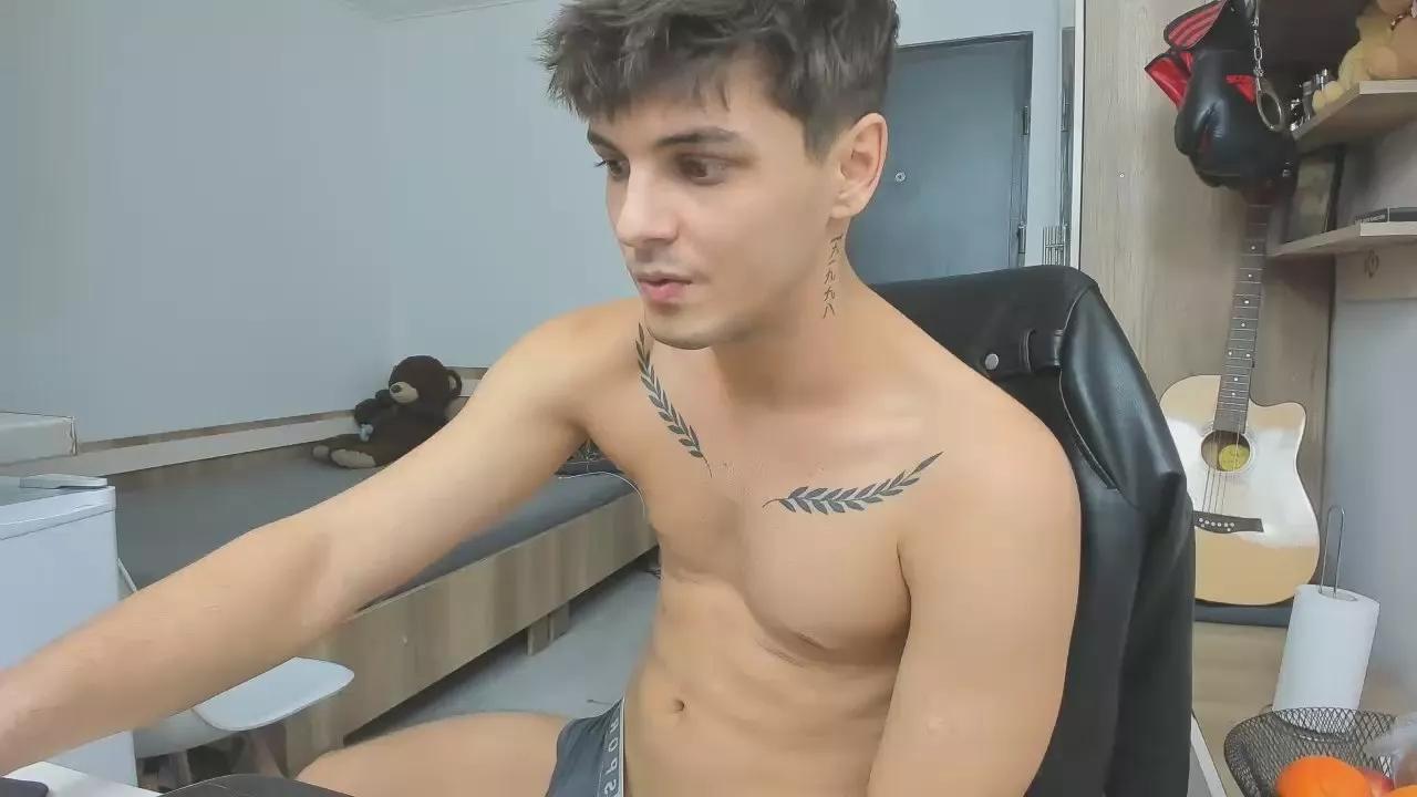 angelfrank4 on Cam4 
