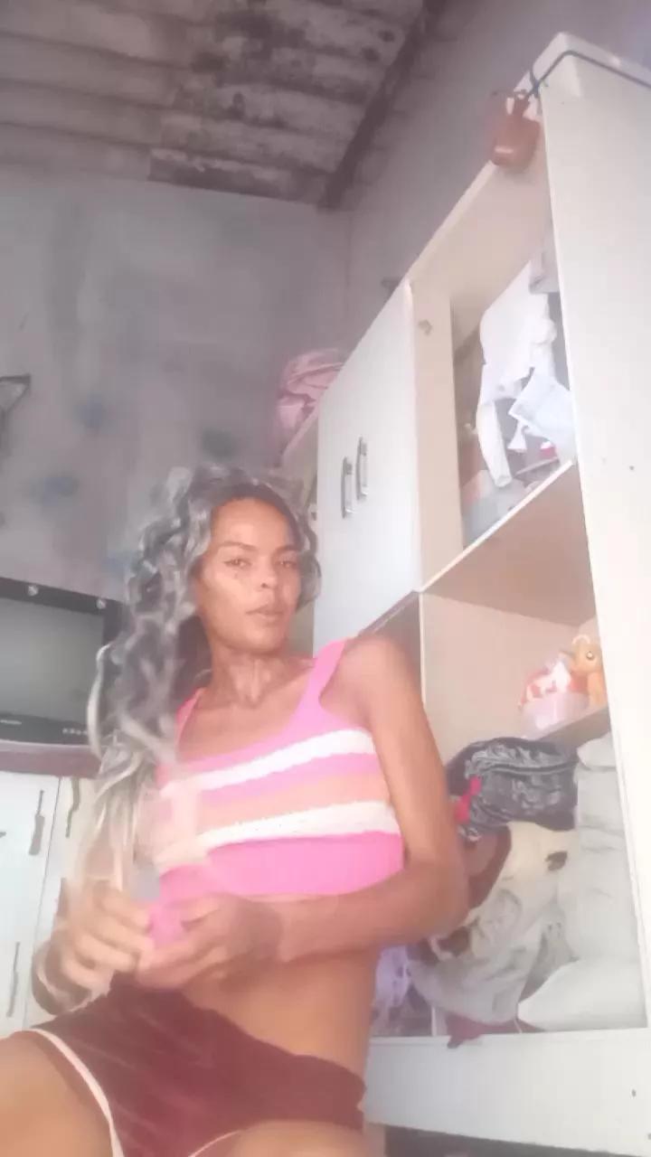 Annypg on Cam4 