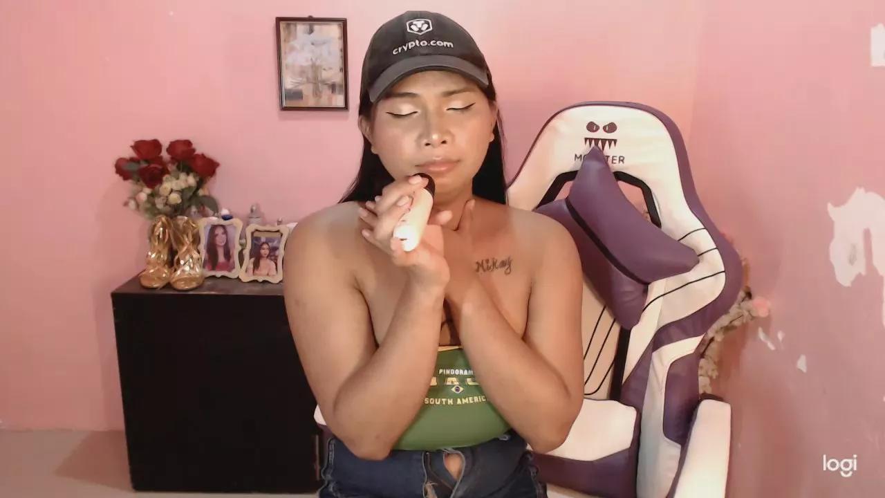 Asian_lustxxx on Cam4 