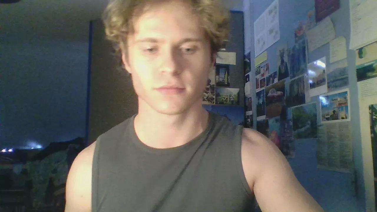 blondyguyyy on Cam4 