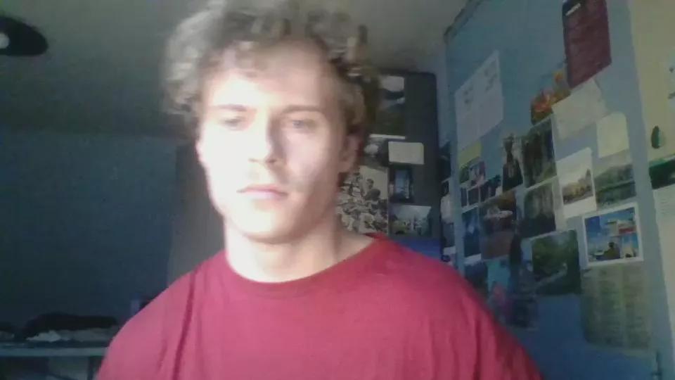 blondyguyyy on Cam4 