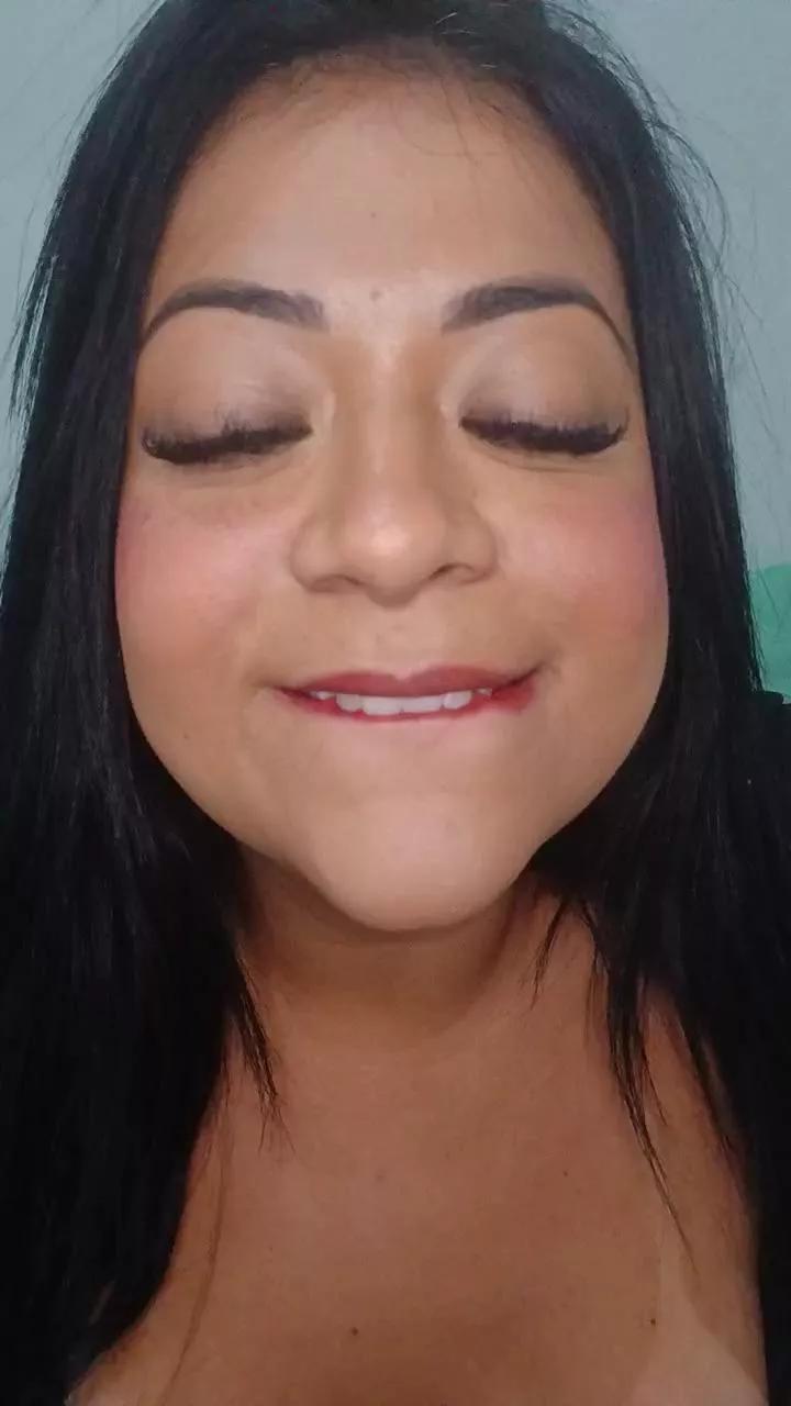 CarolGomes01 on Cam4 