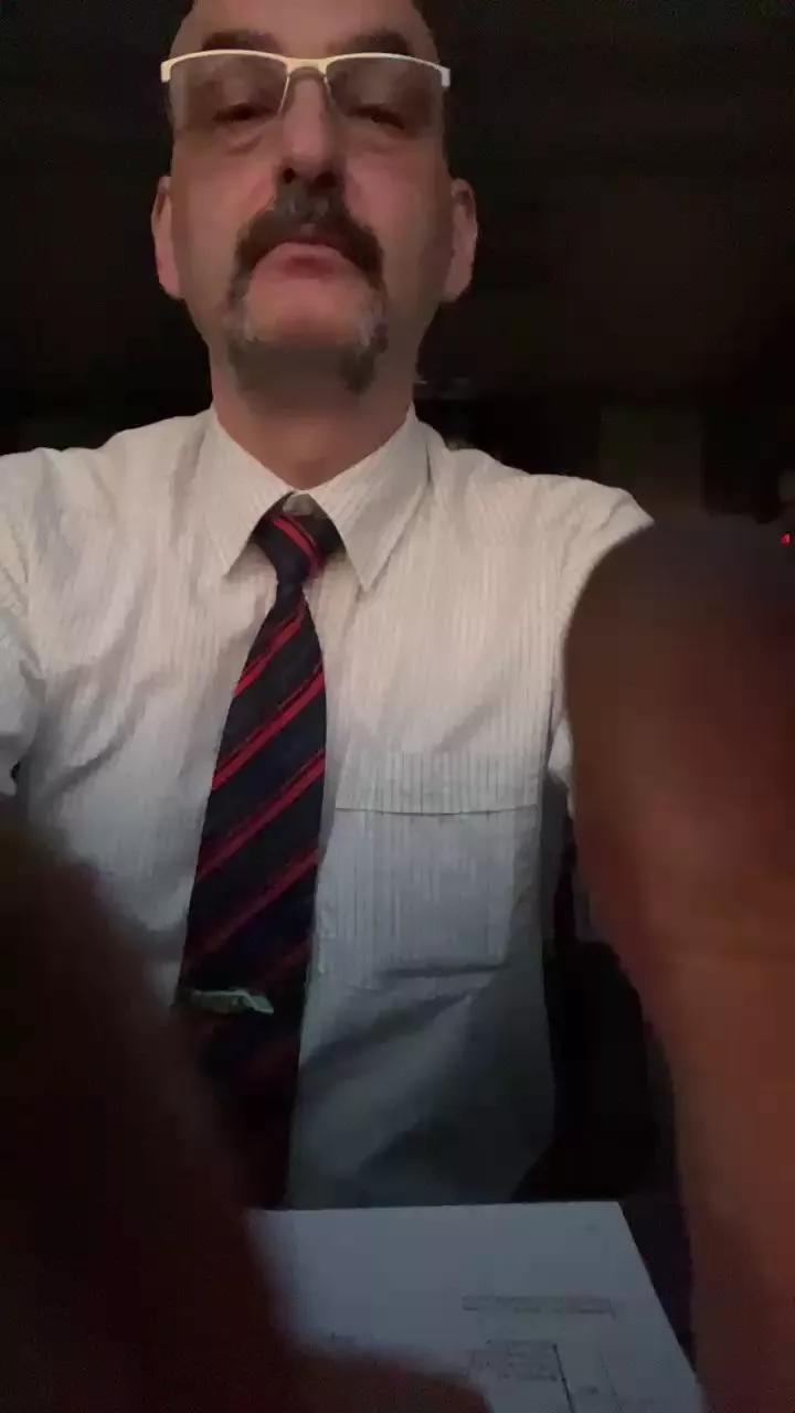 Carpenter_x on Cam4 