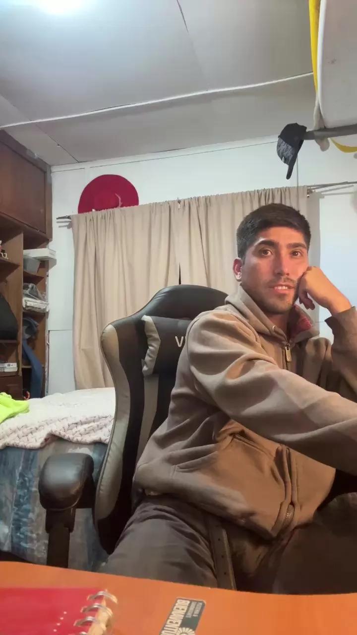 Cesar_ncs on Cam4 