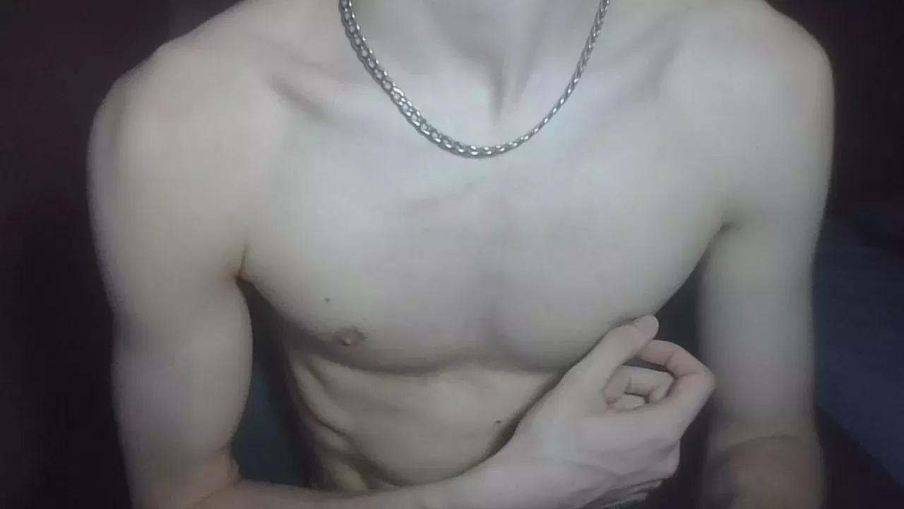 chavalgym21 on Cam4 