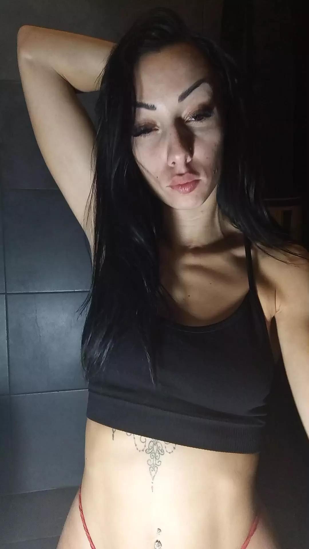 Cleo2510 on Cam4 
