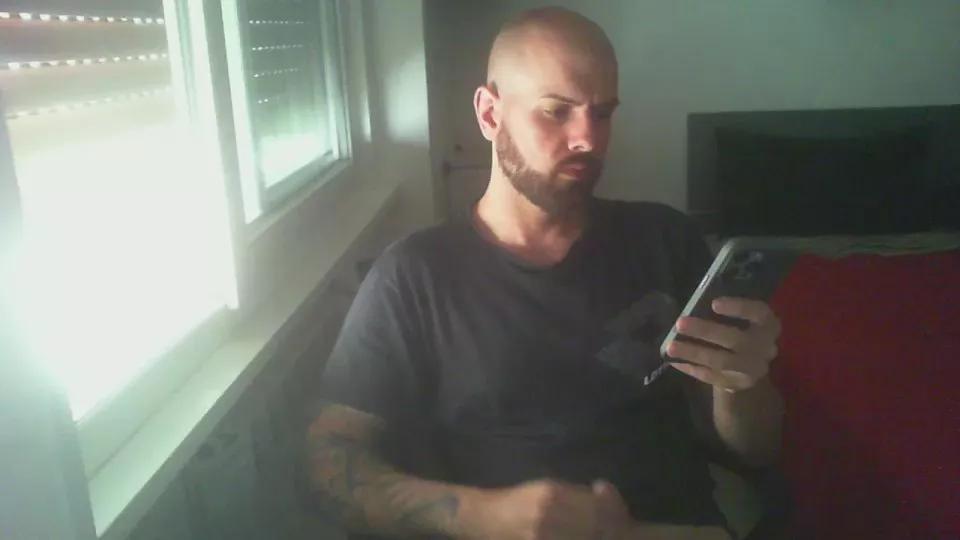 coccodrillocum on Cam4 